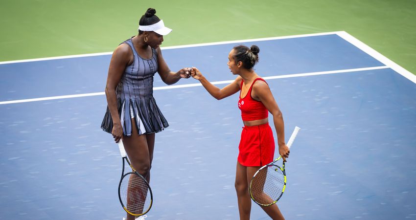 Venus Williams and Leylah Fernandez
